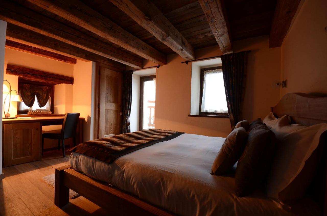 فندق Le Petit Relais فالبلين المظهر الخارجي الصورة